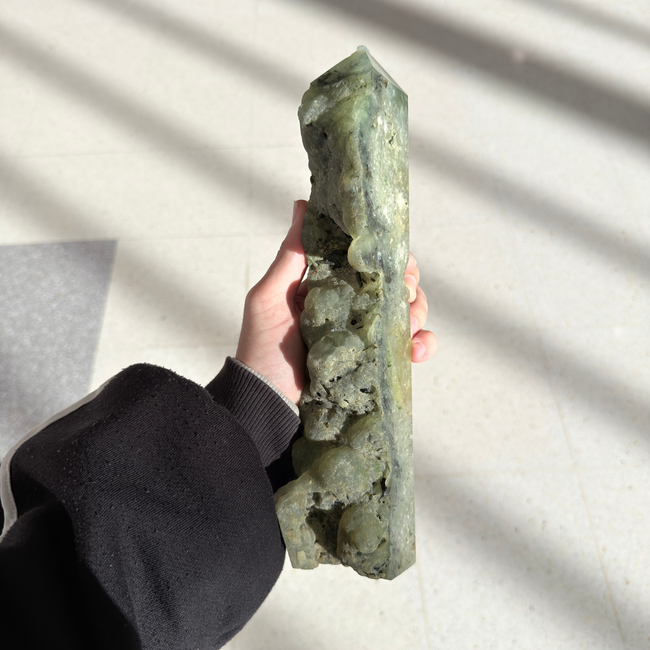 Botryoidal Prehnite with Epidot Tower (A)