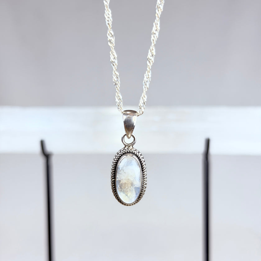 Moonstone 925 Pendant Necklace