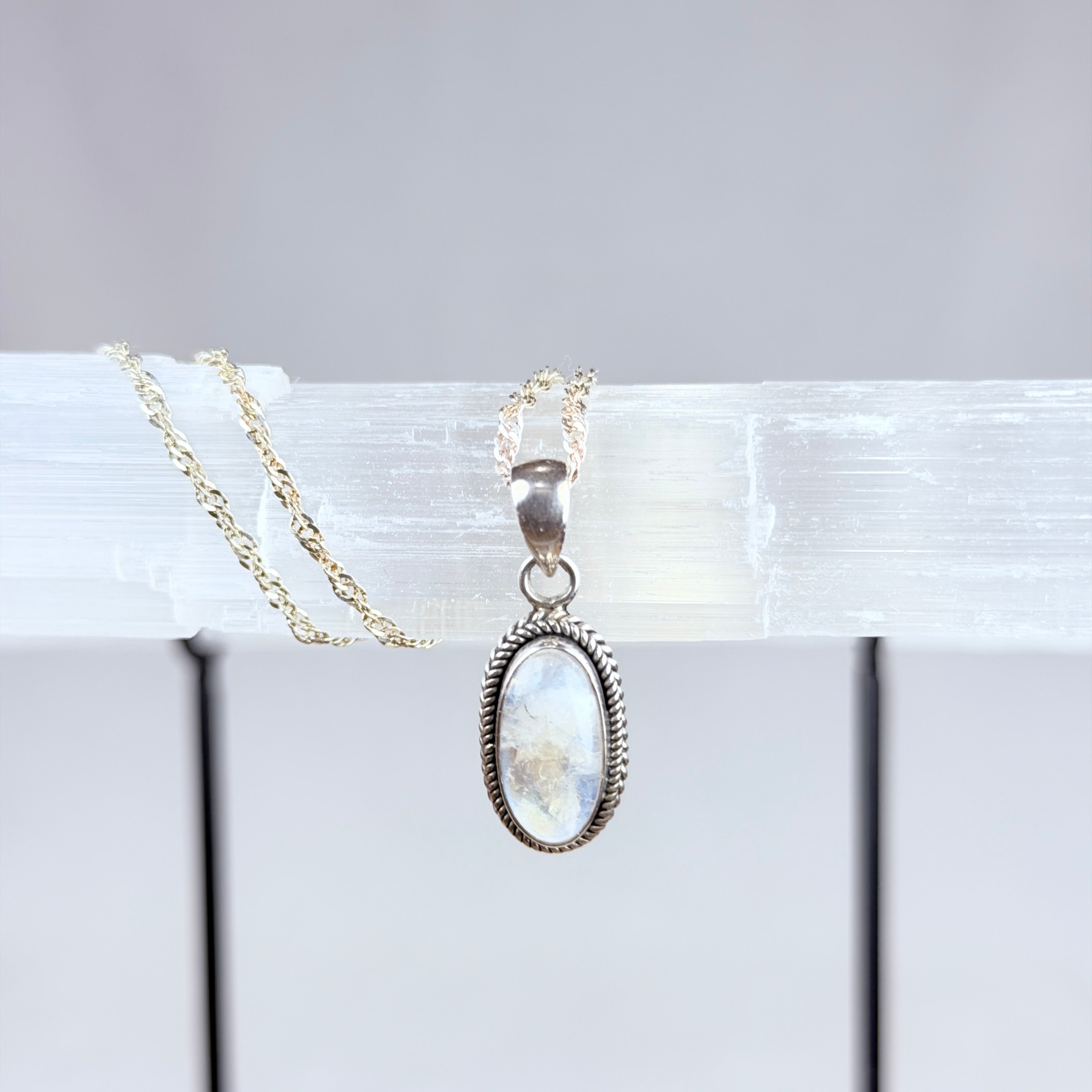 Moonstone 925 Pendant Necklace
