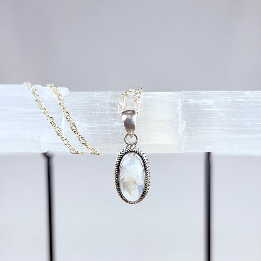 Moonstone 925 Pendant Necklace