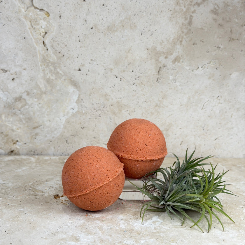 Sandalwood Signature Bath Bomb