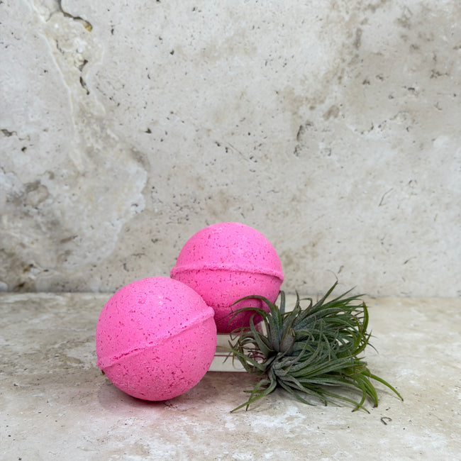 Bubblegum Neon Bath Bomb